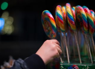 Průzkum ukazuje, že obezita u dětí stále roste
