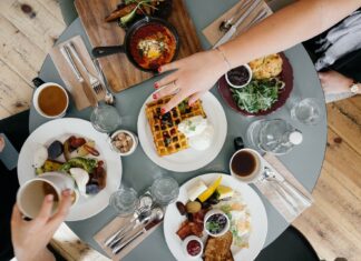 Známe všechny nejlepší restaurace Česka pro rok 2021. Chcete je znát také?