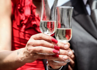 Jak na silvestrovský přípitek? Přinášíme tipy od sommelierky